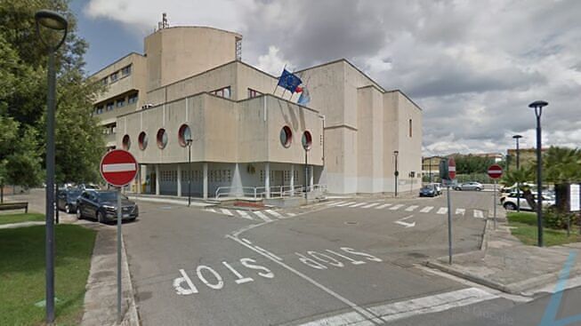 Balzo del Covid ad Assemini, 13 contagiati: “Più controlli in bar, ristoranti e luoghi pubblici”