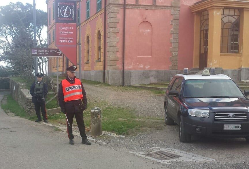 Totalmente ubriaco al volante dell’auto della madre, operaio di Ussana nei guai