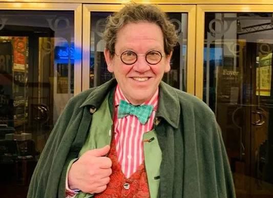 Lutto nel mondo della cultura, è morto Philippe Daverio: aveva 70 anni