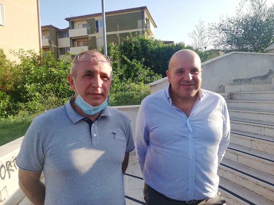 Cagliari, alunni in classe tra mascherine e gel: “Ma meno socializzazione con le lezioni online”