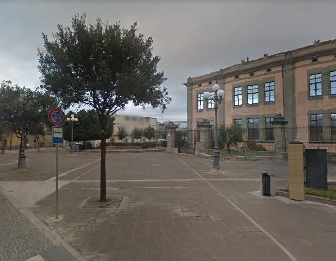 Ruba un portafoglio a Dolianova, 40enne di Cagliari se la cava con una denuncia