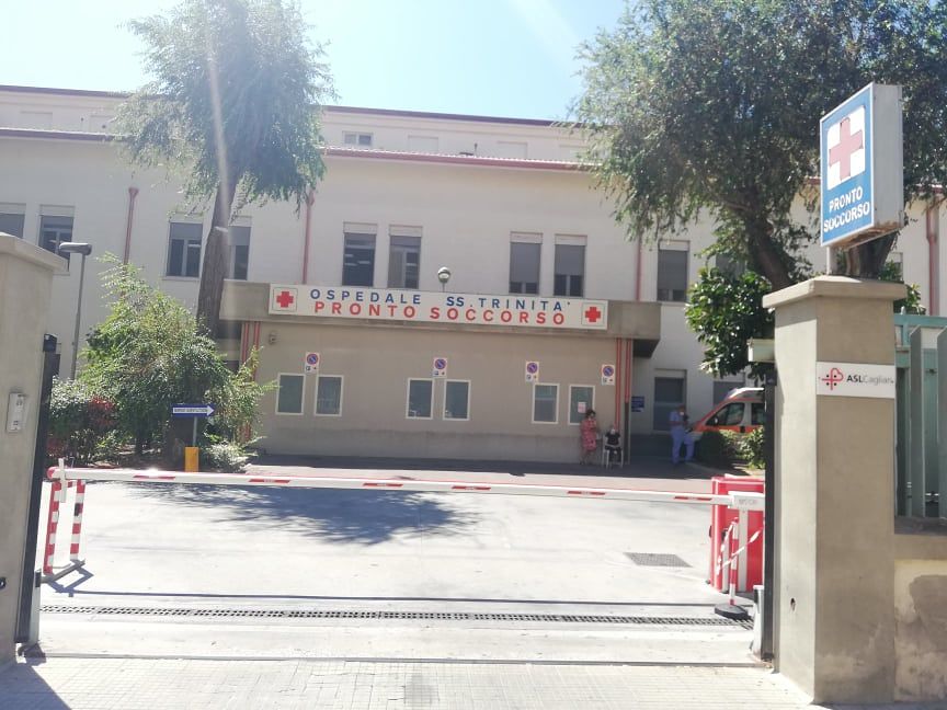 Cagliari, 50 posti per i pazienti Covid nel Ss. Trinità blindato: già occupati 23 letti