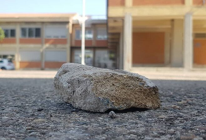 Monastir, tensione al centro migranti: “Poliziotti presi a sassate”