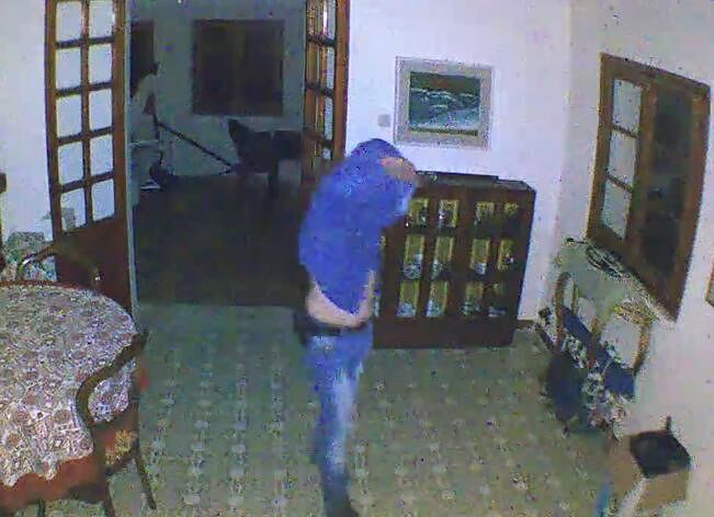 Spacca una finestra e ruba in una villa, 45enne di Porto Torres in manette