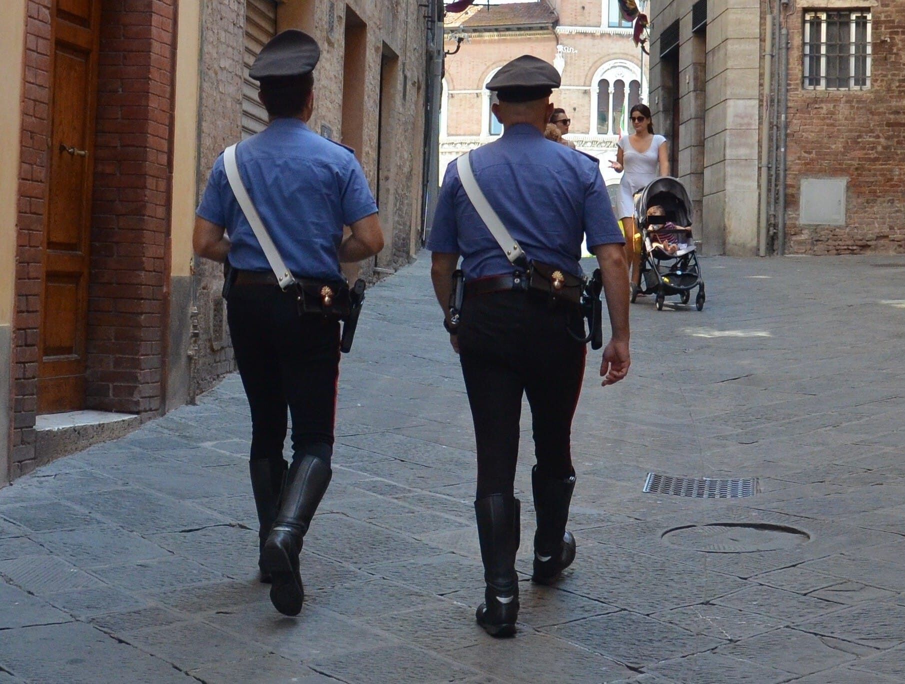 Spaccio di droga a Cagliari, giovane condannato a 9 mesi ai domiciliari