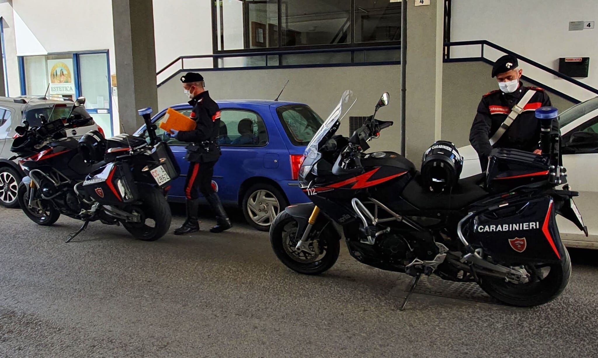 E’ disoccupato, ma i carabinieri lo vedono spesso al bar: pusher arrestato a Carloforte
