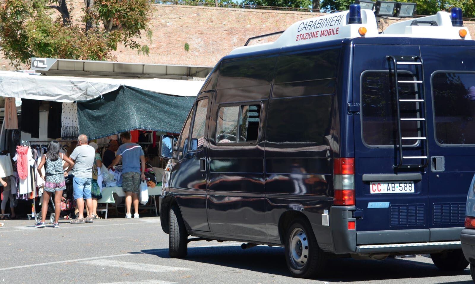 San Gavino, clona la targa per ingannare l’assicurazione: ambulante denunciato