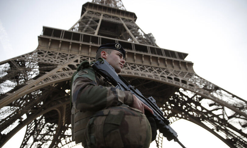 Mostra in classe le vignette su Maometto, professore decapitato in Francia
