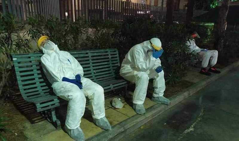 Il racconto di una donna sarda positiva: “Mai uscita senza mascherina, vi spiego il dramma dentro l’ospedale”