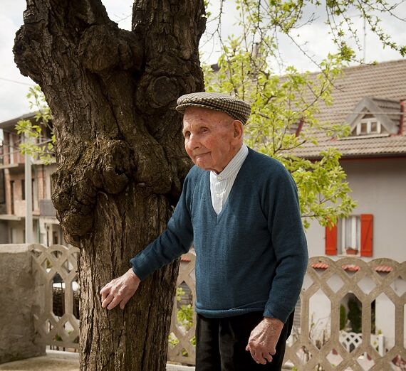 In Sardegna il record mondiale di lunga vita. Alberi e centenari nascono e muoiono insieme…