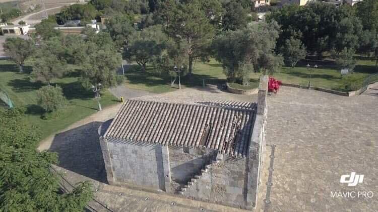 Rischio virus e ragazzini terribili, il sindaco di Villaspeciosa sbarra il parco comunale alle 18