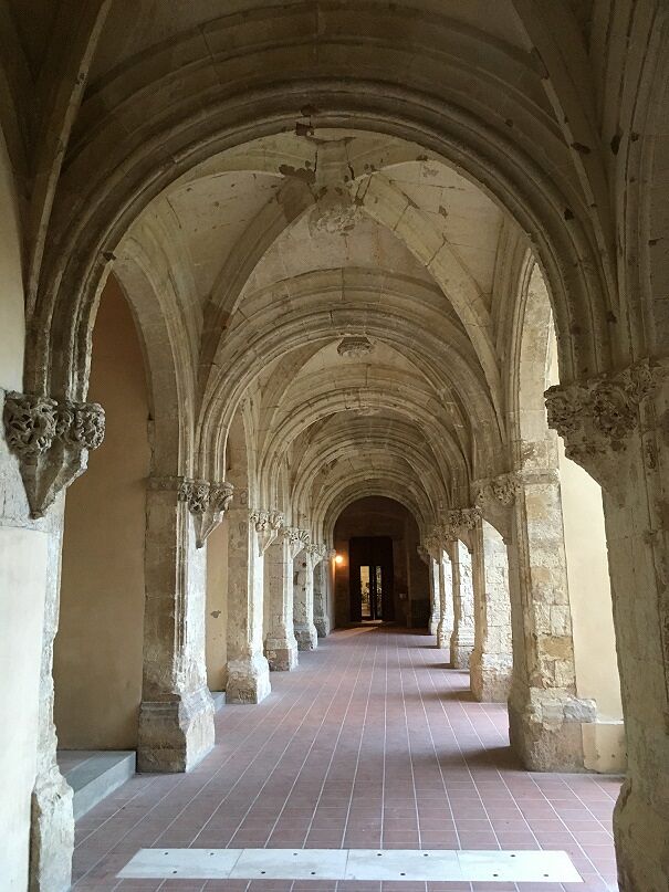 Sì al restauro completo del chiostro di San Domenico a Cagliari: arrivano i soldi del Ministero