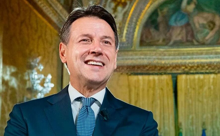 Covid, nuove strette entro domenica: si va verso il coprifuoco in tutta Italia