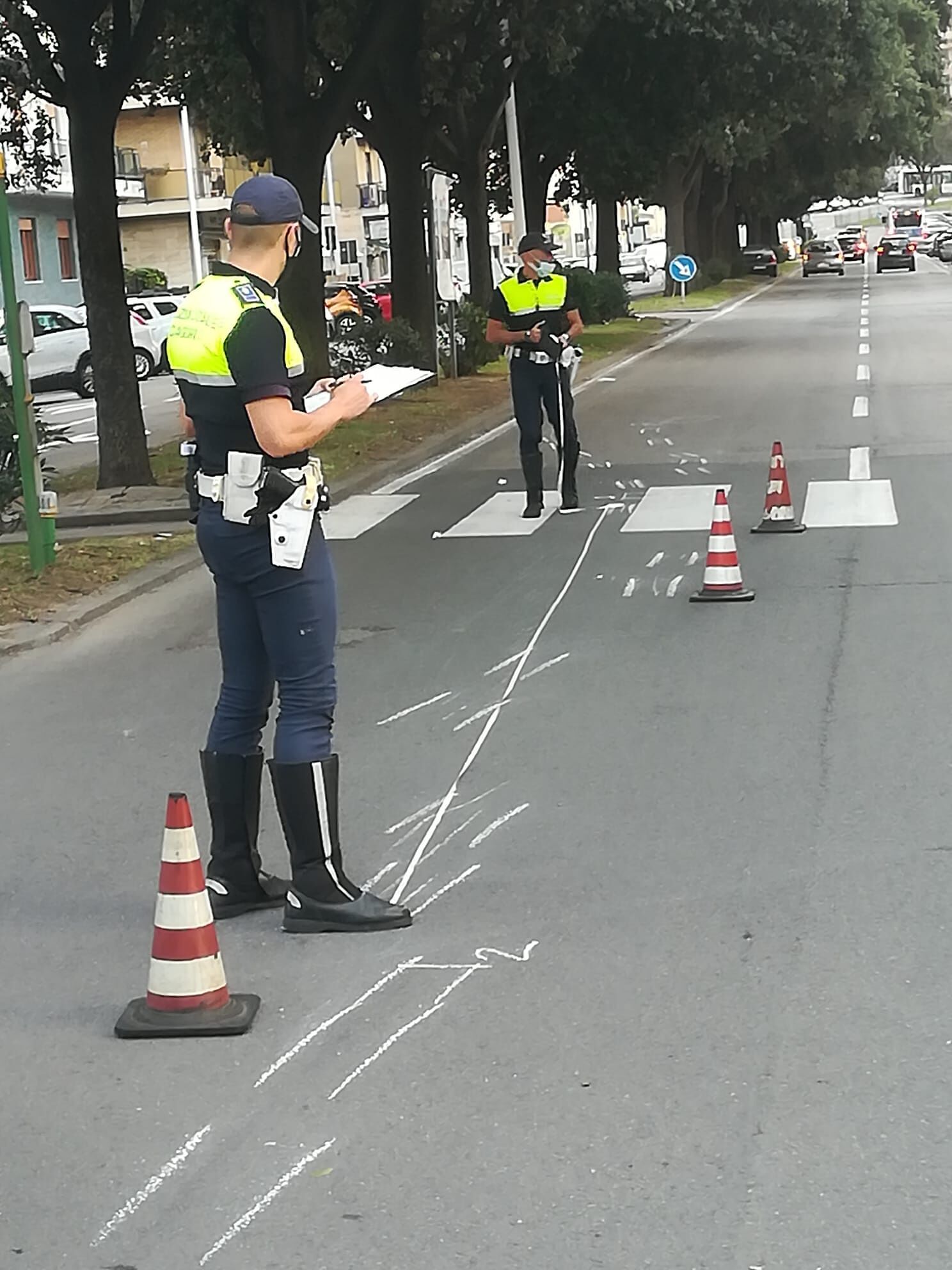 Cagliari, 2 nonnini travolti sulle strisce pedonali in via Scano: un anziano di Quartu in fin di vita