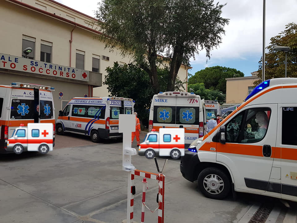 Cagliari, i volontari ai no mask: “Venite a vedere i medici combattere al Ss. Trinità”