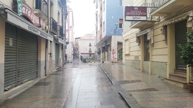 Cagliari, commercianti in trincea: “La gente non esce e non compra, no al lockdown”
