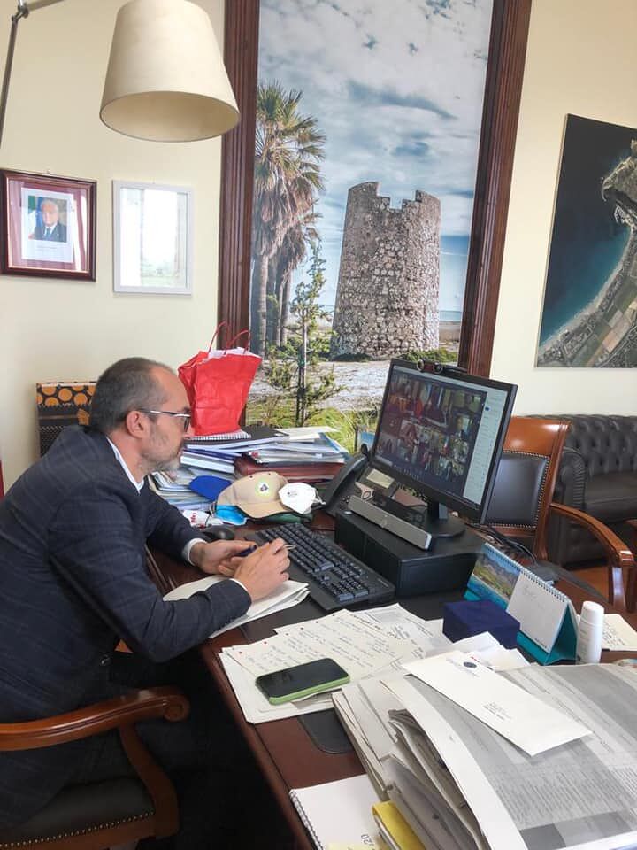 Truzzu: “Steward nelle piazze per controllare le aree più a rischio Covid, il governo copra le spese”