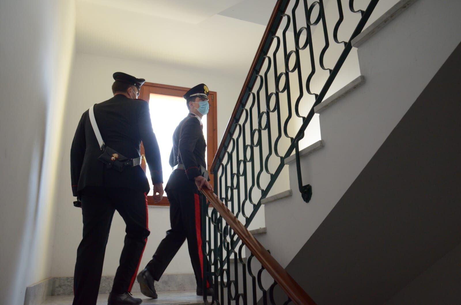 Usa la carta bancomat della donna per la quale lavora: collaboratrice domestica denunciata a Pabillonis