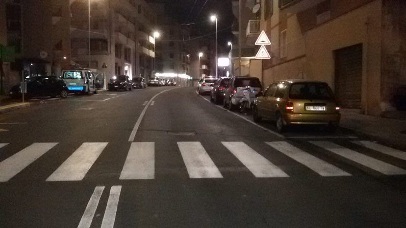 Cagliari, incidente choc in via della Pineta: investita una famiglia intera sulle strisce, gravissimi mamma papà e un bambino di sei anni