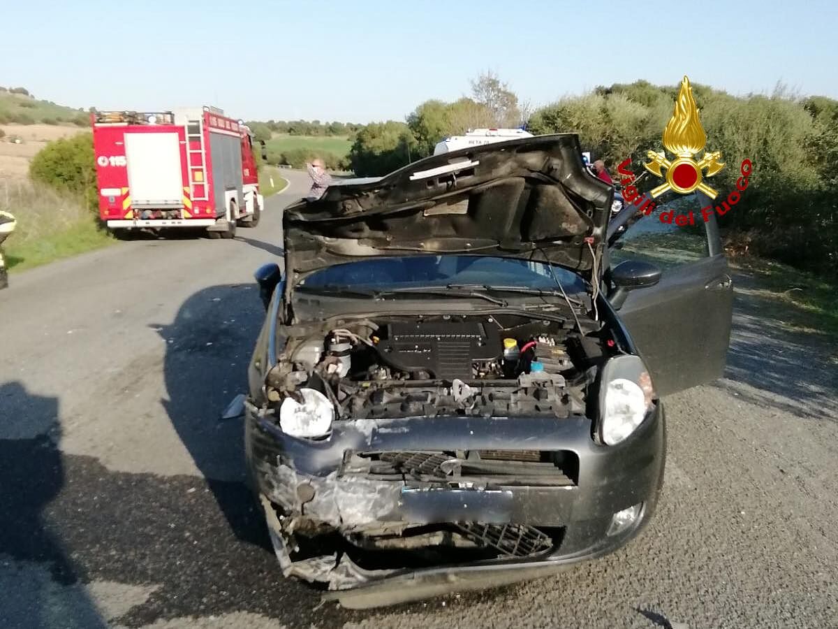 Domusnovas, incidente stradale sulla provinciale 89: un ferito all’ospedale