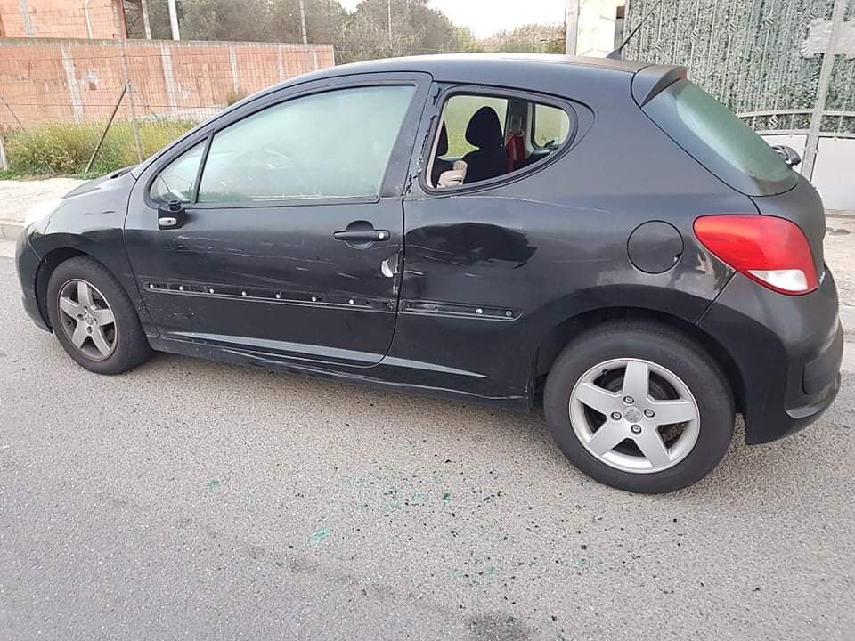 Selargius, la rabbia di Silvia: “La mia macchina distrutta, l’automobilista è scappato: aiutatemi” 