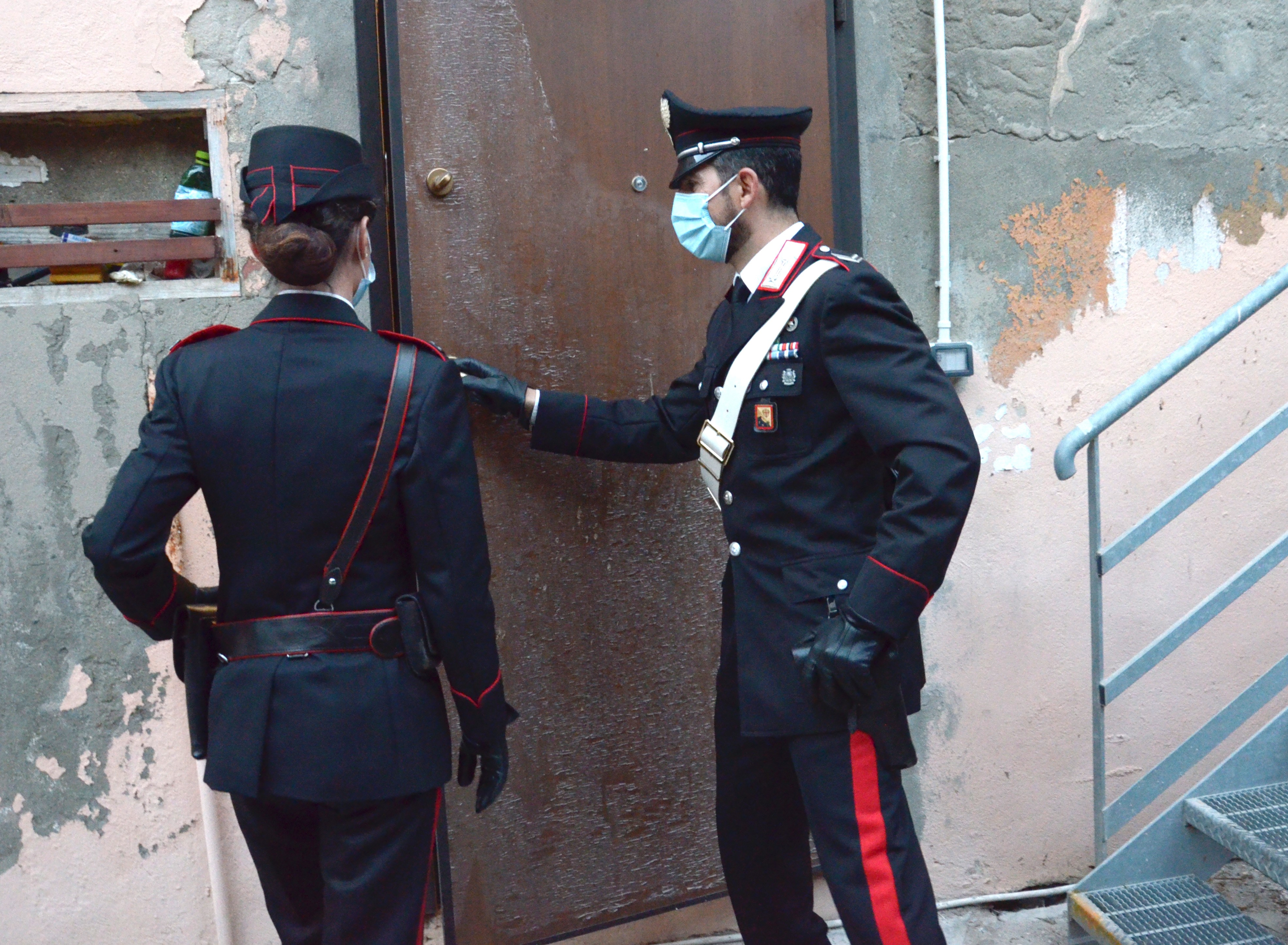 Muravera, 15 grammi di marijuana nascosti nella camera da letto: 20enne nei guai