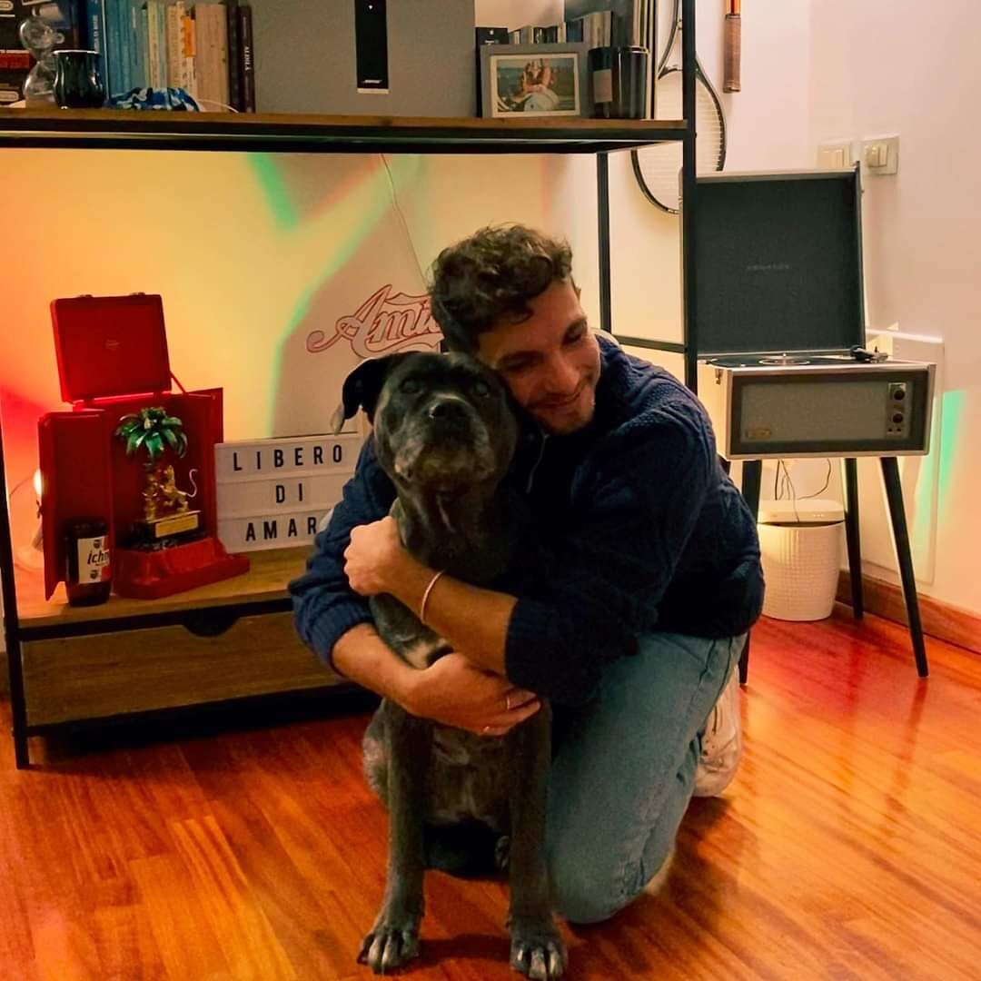 Cagliari, l’infinita gioia di Marco Carta: “Sono guarito dal Coronavirus”