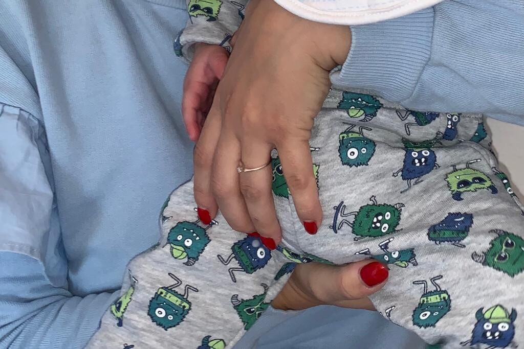 “Febbre e mal di gola, prigioniera in casa a Quartu con mio figlio neonato in attesa del tampone”