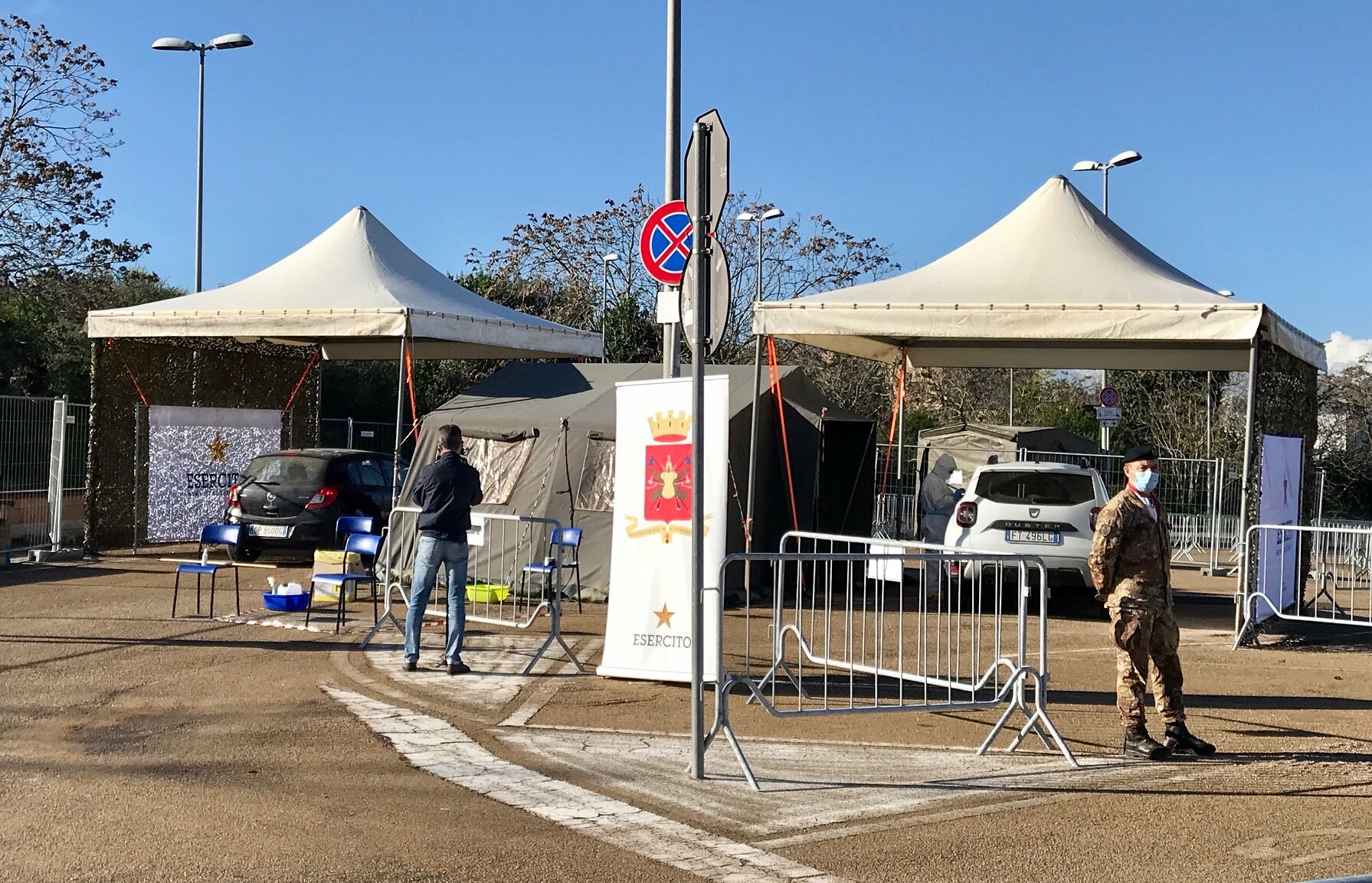 Sassari, allestito in via Pirandello il “Drive Through” per l’esecuzione dei tamponi molecolari