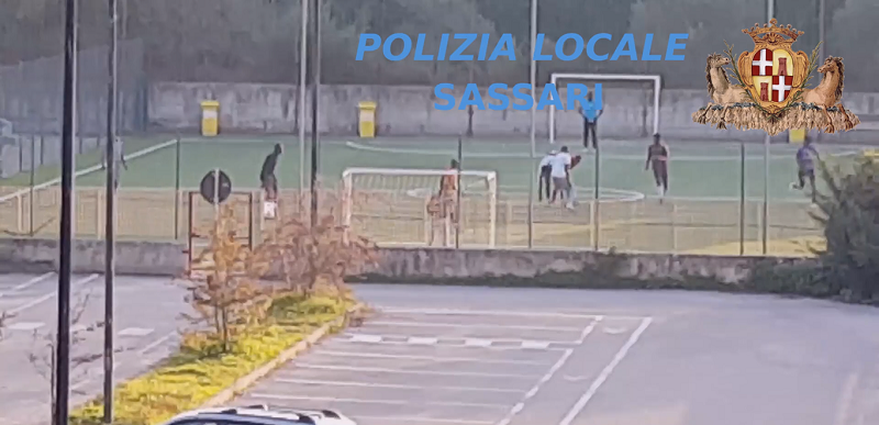 Sassari, giocavano a calcetto nonostante il divieto: multati sette ragazzi