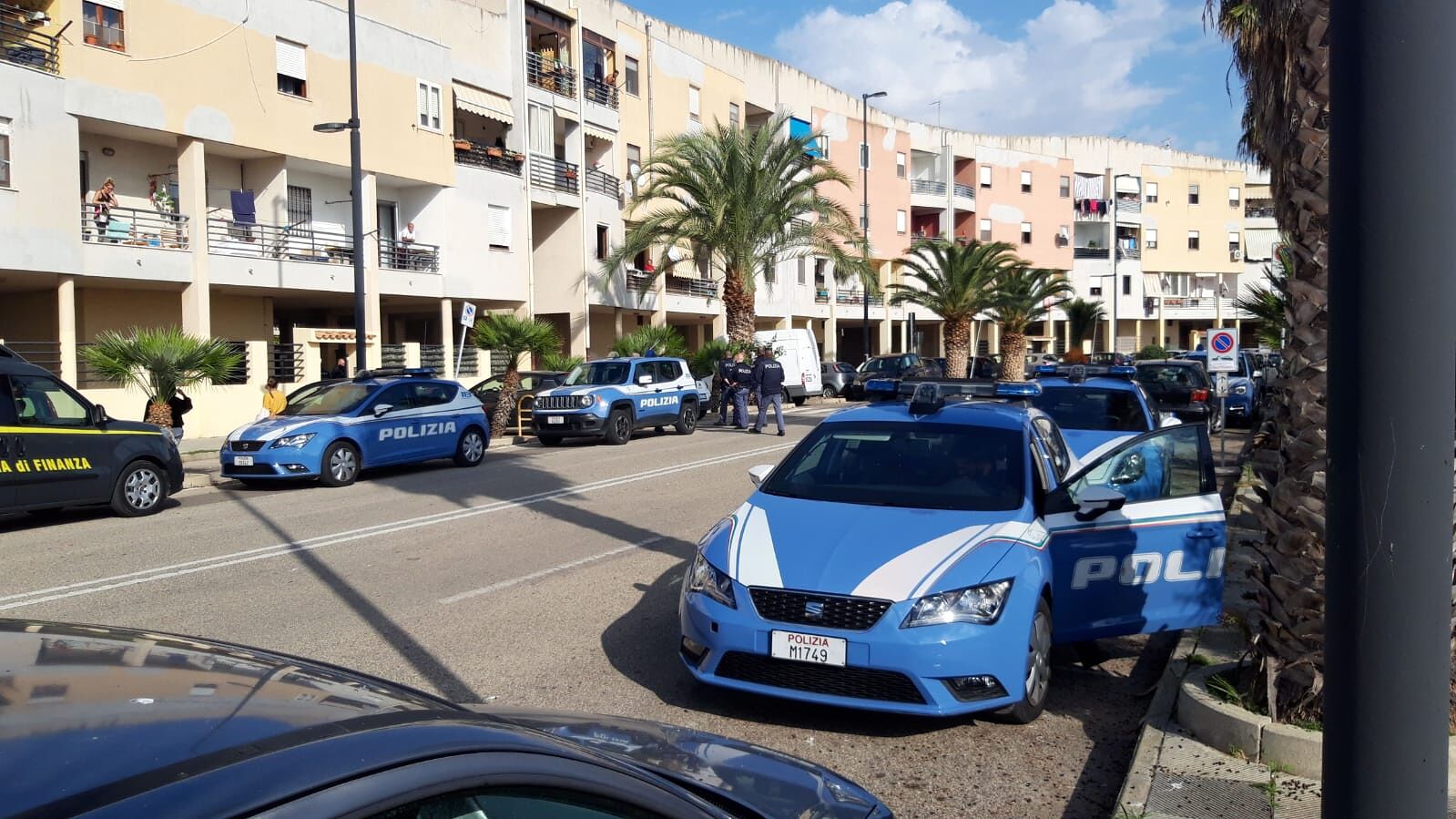 Cagliari, giovane insospettabile trovato con la droga in casa a Sant’Elia – VIDEO