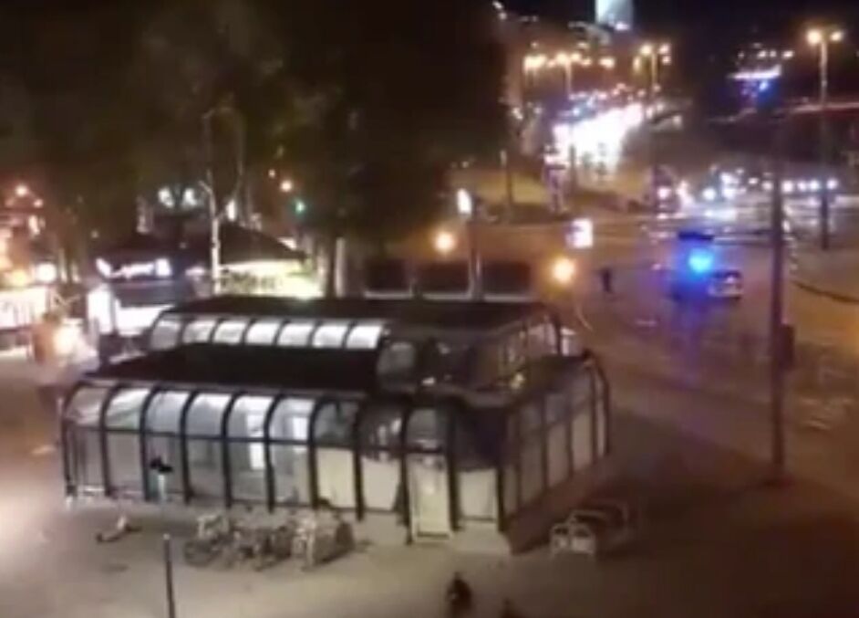 Sparatoria davanti alla sinagoga a Vienna: “Ci sono 7 morti”