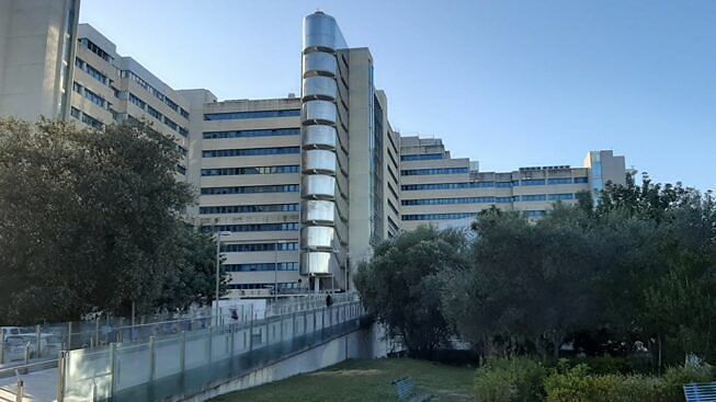 Cagliari, il Brotzu si attrezza per il Covid: pronti 10 posti di terapia intensiva