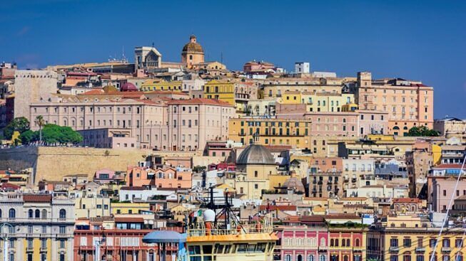 Cagliari, aumento dei positivi in città: sono 568, diciotto all’ospedale