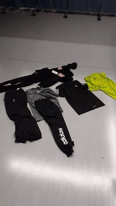 Cagliari, 38enne marocchino ruba vestiti da Decathlon: arrestato dai carabinieri