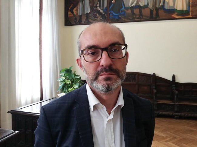 Virus, pugno duro di Truzzu: “Locale multato e market chiuso perché vendevano alcolici fuori orario”