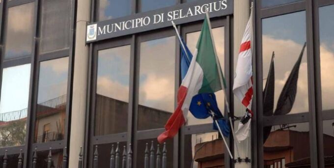 No alle luminarie a Selargius, il sindaco: “Le risorse verranno usate per servizi sociali e viabilità”