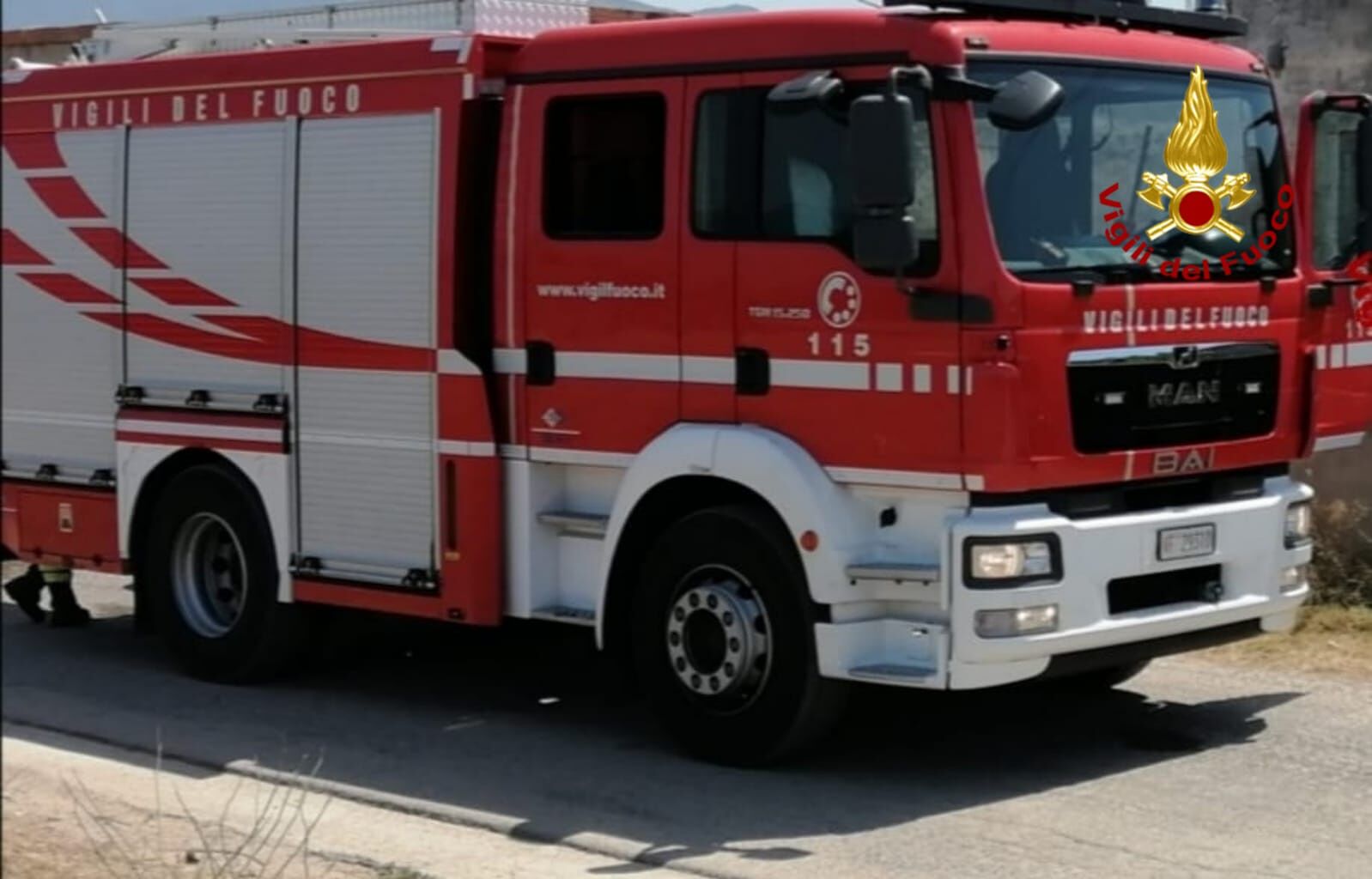 Esplosione in una palazzina al Margine Rosso: gravissimo un avvocato schiacciato dalle macerie