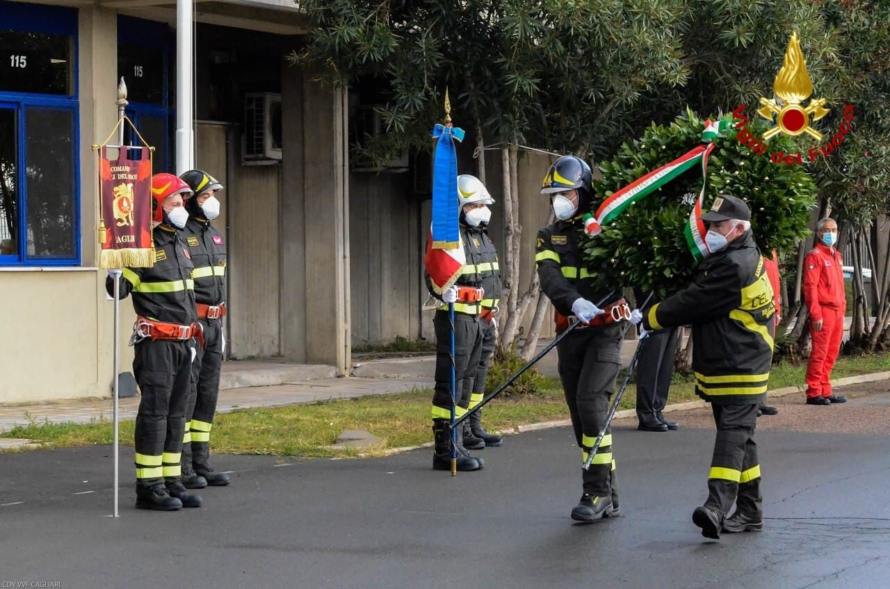 Cagliari, i vigili del fuoco celebrano la patrona Santa Barbara