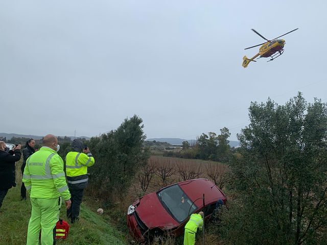 Maracalagonis, perde il controllo dell’auto e finisce fuori strada: 21enne all’ospedale