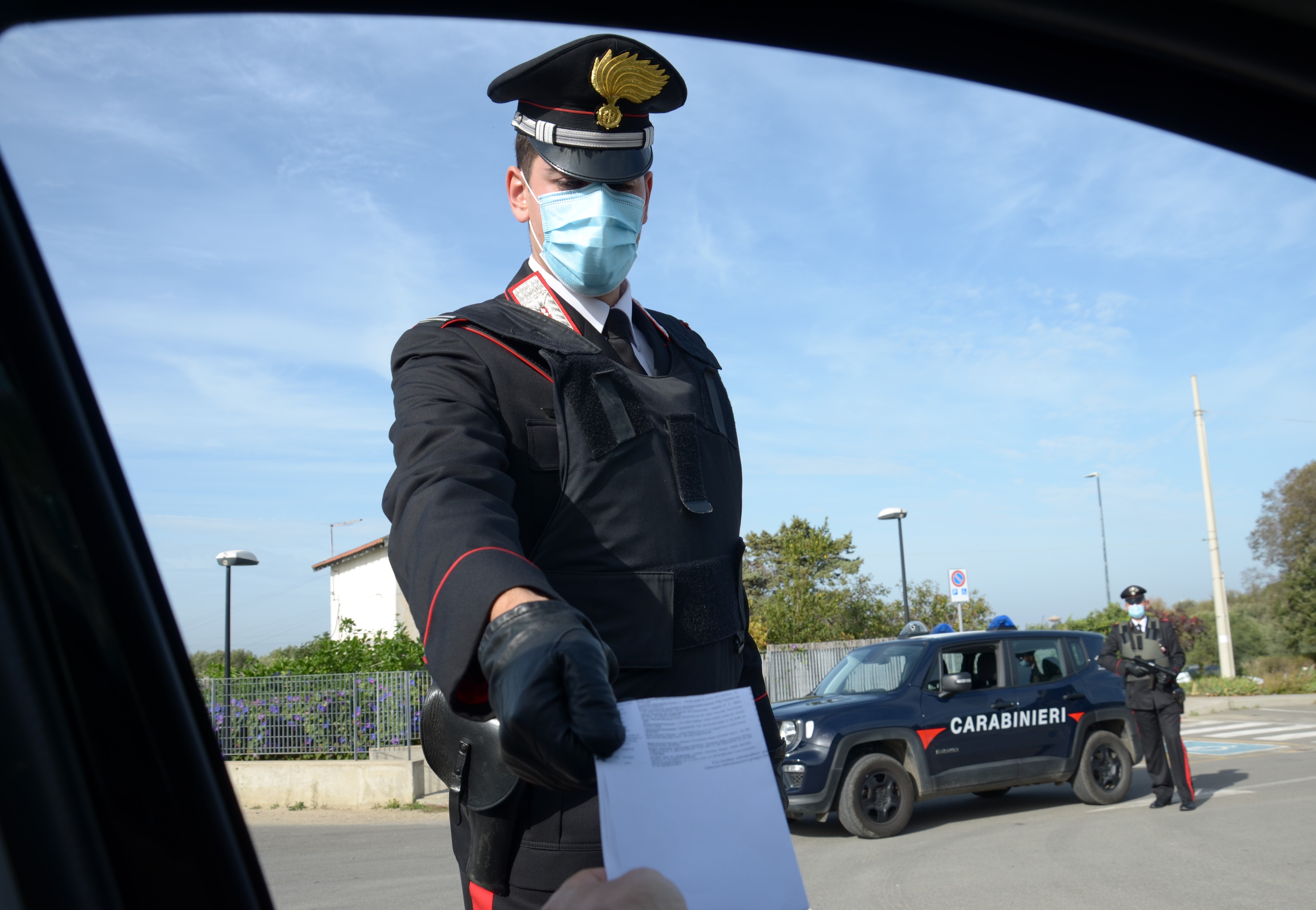 Alla guida ubriaco causa un incidente a Monastir: ritiro della patente per un 51enne