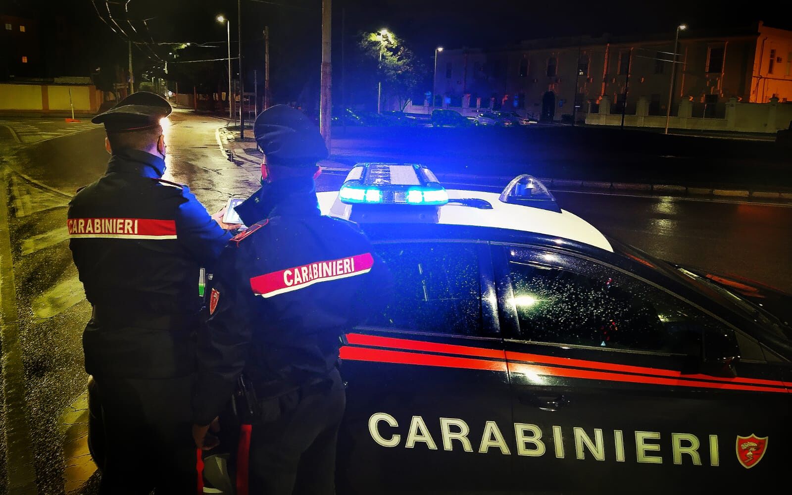 Selargius, in giro di notte con un coltello nella borsetta: denunciata giovane di Capoterra