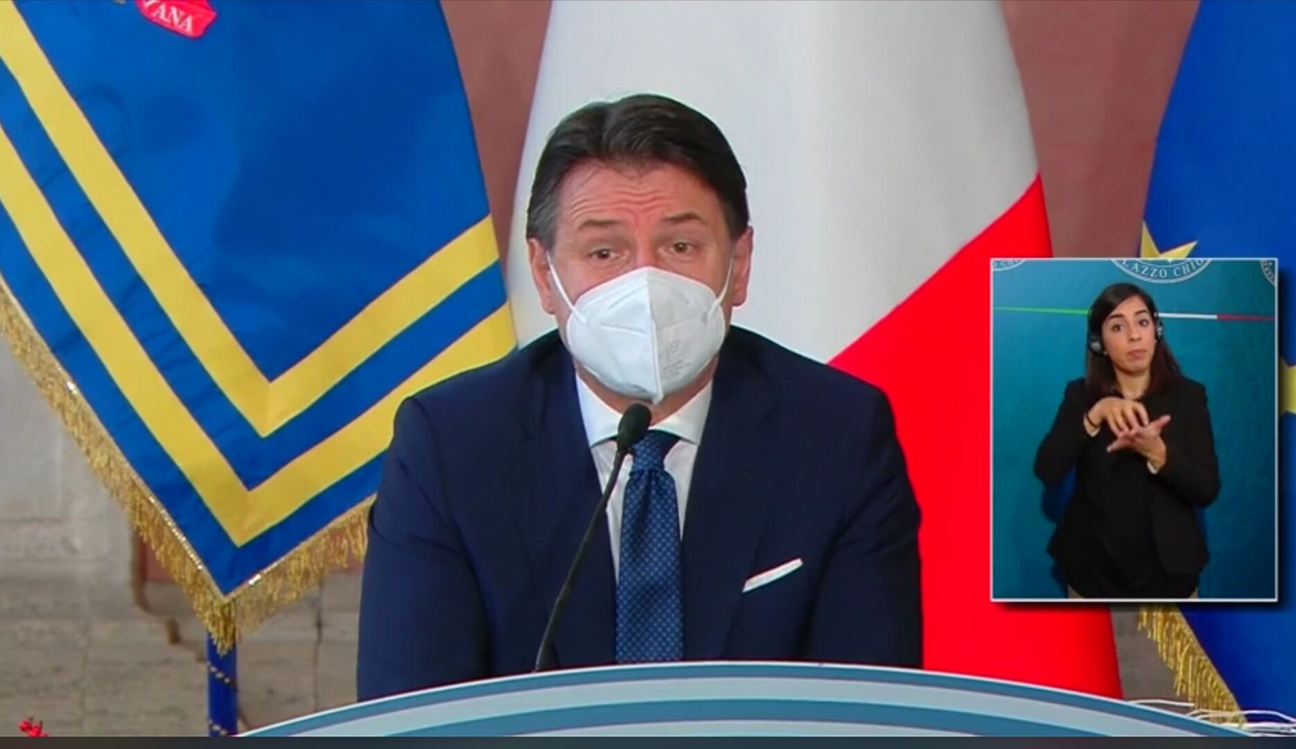 Vaccino, Conte: “15 milioni di italiani vaccinati entro aprile, attenderò il mio turno”