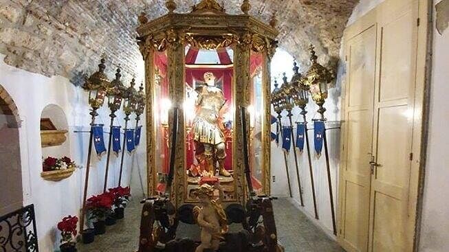 Cagliari, in mostra il tesoro del martire guerriero: nasce a Stampace il museo di Sant’Efisio