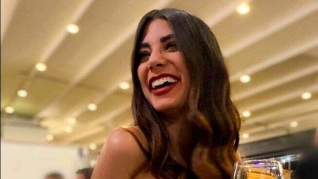 Muore di tumore a 30 anni a Cagliari, gli amici: “Raccolta fondi in memoria di Elena Mascia”