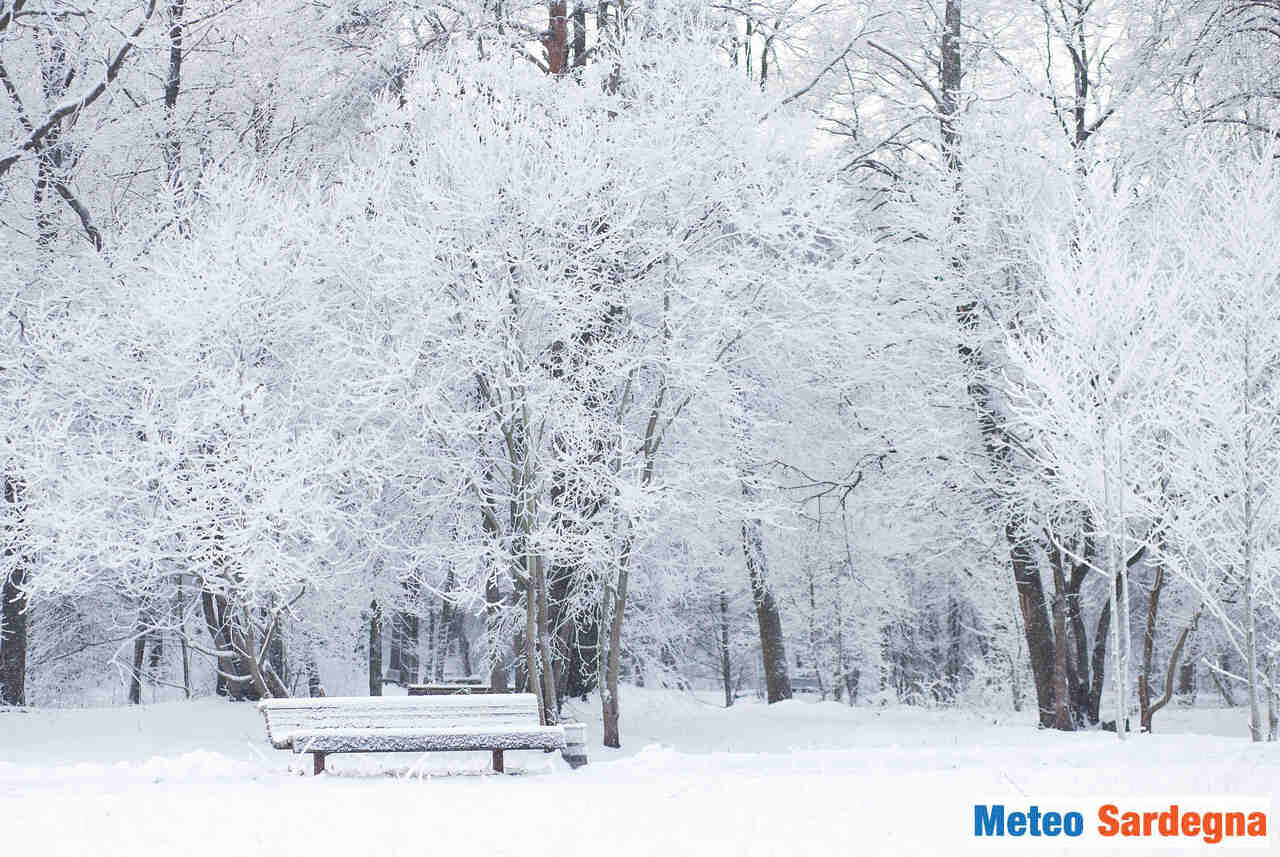 Sardegna, arriva la neve dopo Natale: l’inverno bussa alle porte dell’Isola
