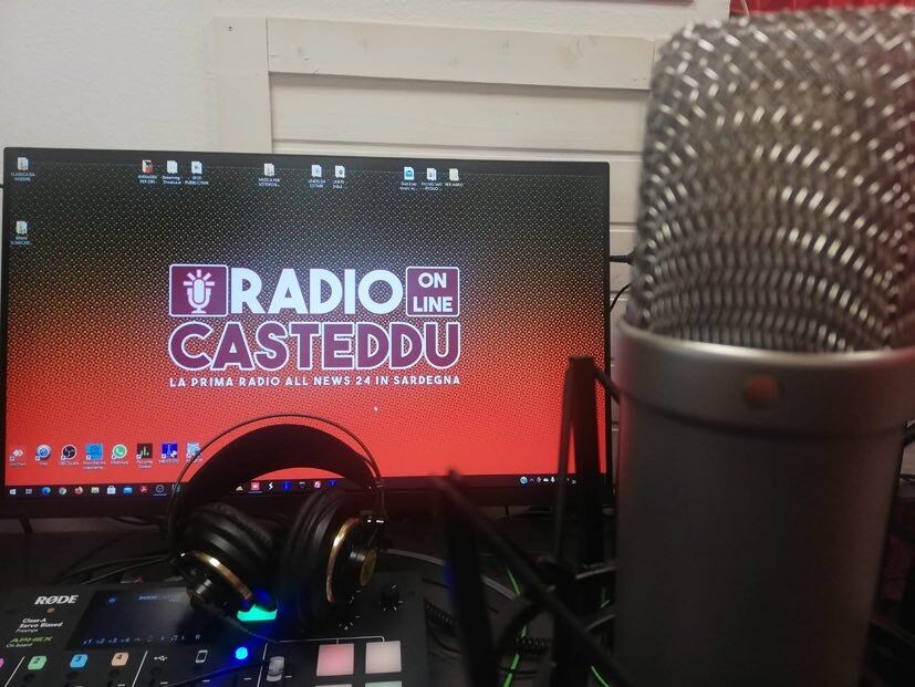 Radio Casteddu, da oggi la gente sarda protagonista: manda i tuoi messaggi vocali e le tue storie al 3807476785
