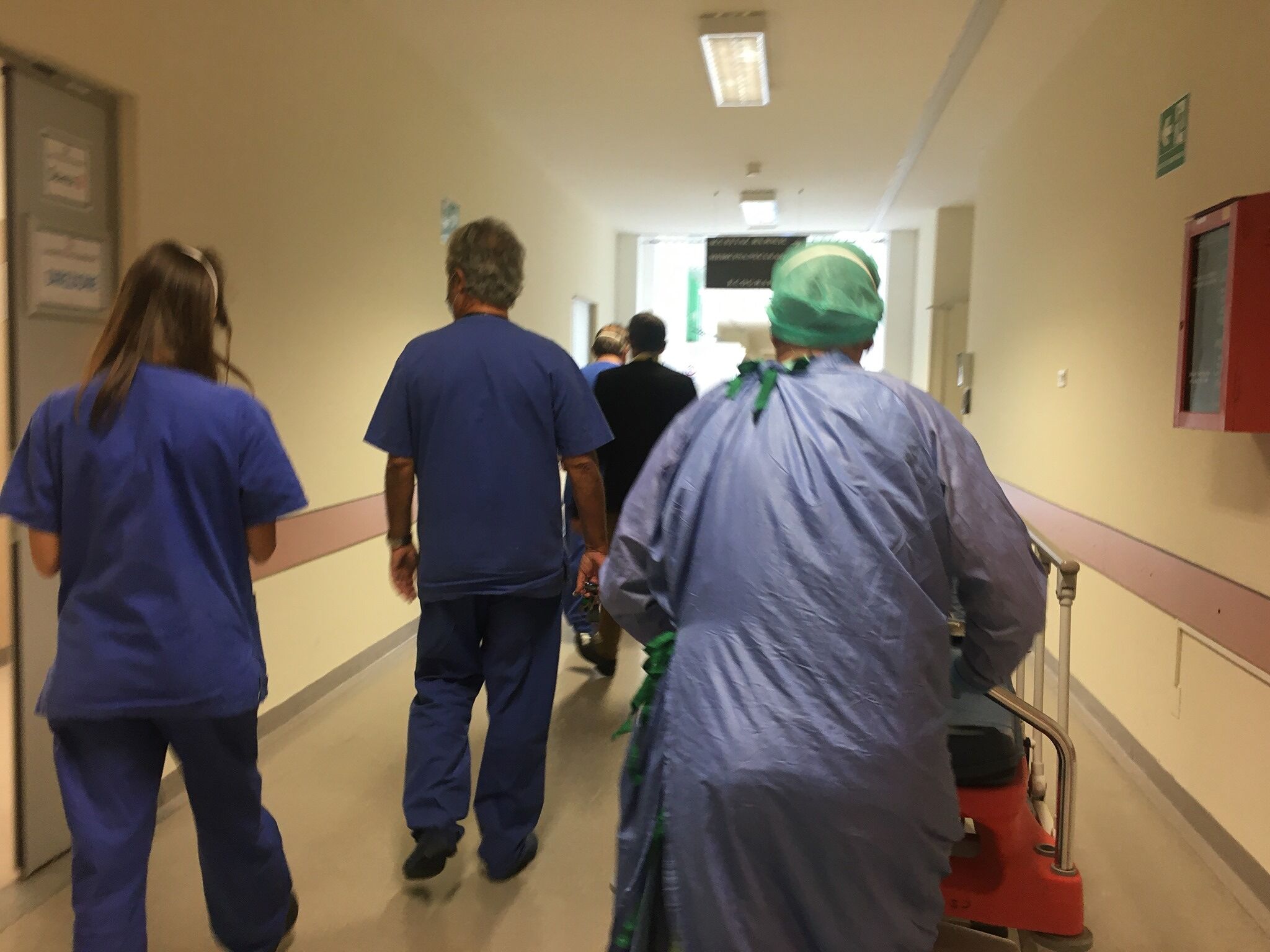 Sardegna, il virus non molla: oggi altri 420 contagi e cinque morti, nessuno nel Cagliaritano