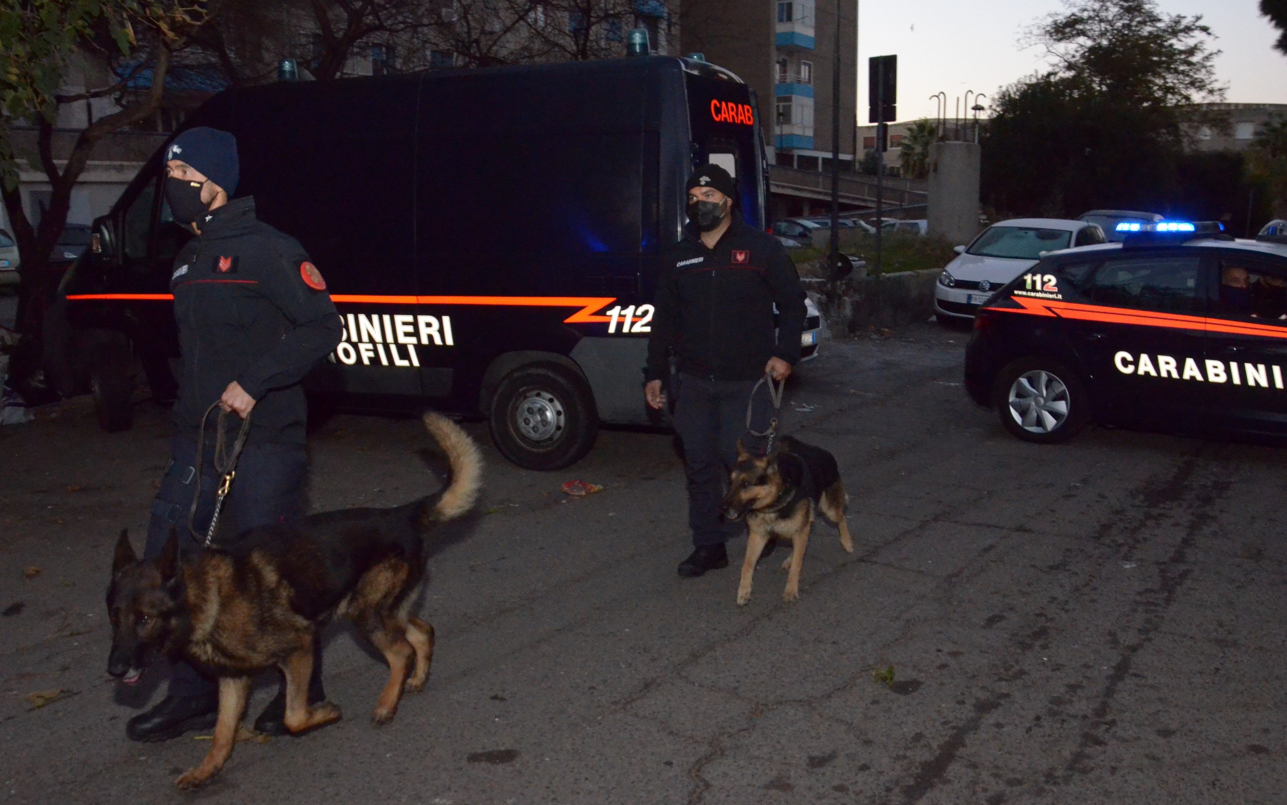 Spaccio di droga e minacce a pubblico ufficiale, per un giovane di Sant’Elia si aprono le porte del carcere