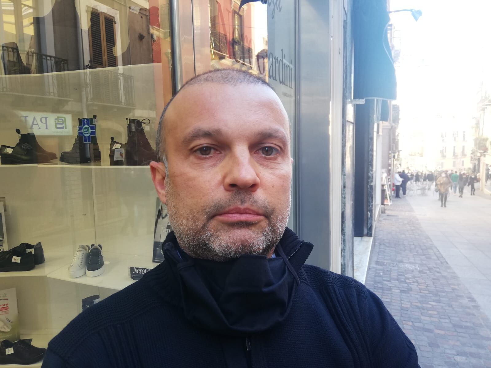 Omar, commerciante di Cagliari, a Radio Casteddu: “I saldi? Partiti malissimo per le restrizioni”